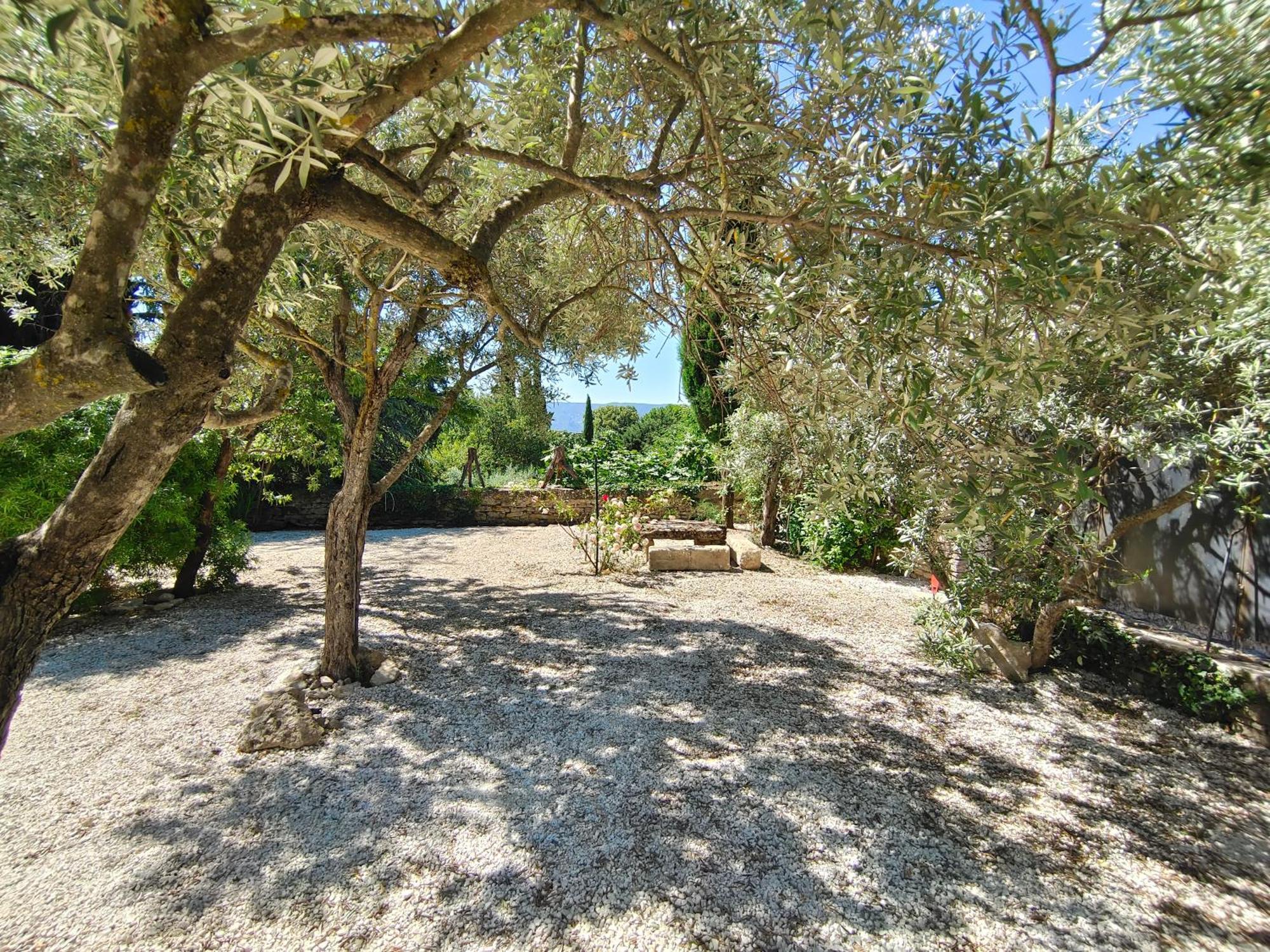 Rue Du Chateau A Cabrieres D'Avignon Bed & Breakfast Exterior photo